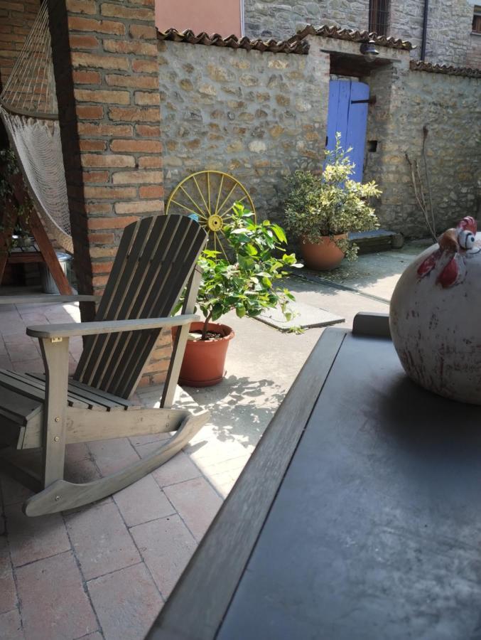 La Pomella Villa Ponte Nizza Bagian luar foto