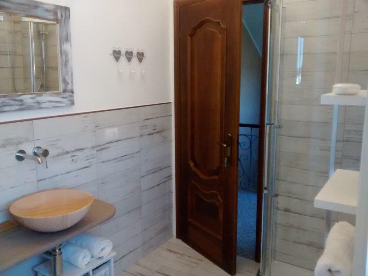 La Pomella Villa Ponte Nizza Bagian luar foto