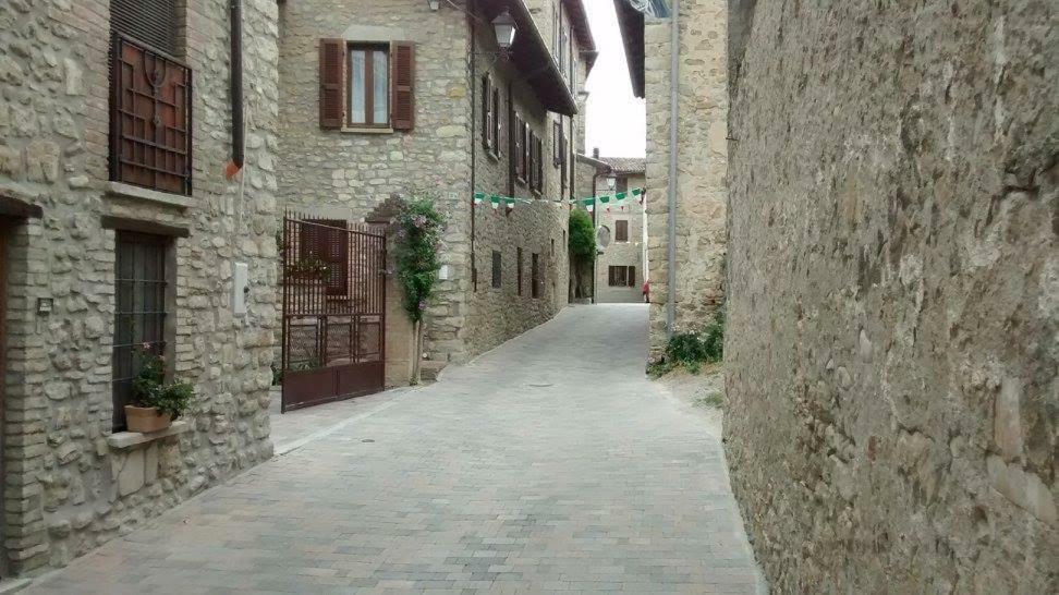 La Pomella Villa Ponte Nizza Bagian luar foto